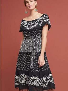 Anthropologie Marisol Black & White Off-Shoulder embroidered Midi Dress sz 2